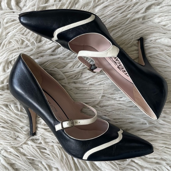 Salvatore Ferragamo Leather Colorblock Black Ivory Mary Jane Pointe Toe Pump 8.5 - Picture 1 of 11